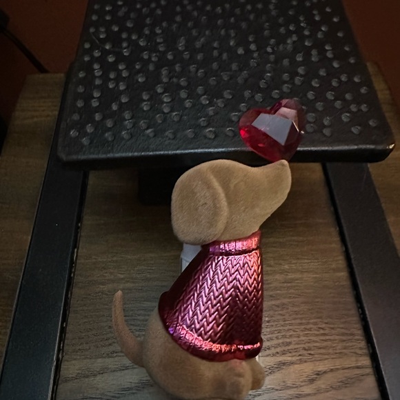 Bath & Body Works Brown Dog Wallflower with Red Heart - Picture 2 of 3